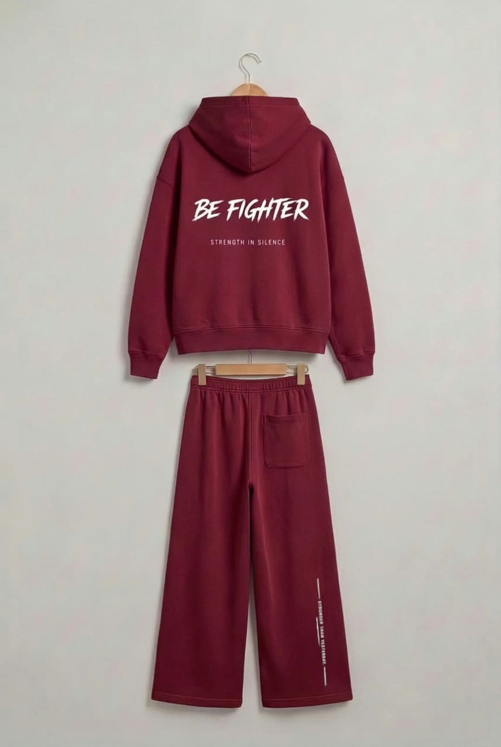 ضهر سوت BE FIGHTER البرجاندي بالتصميم الأبيض